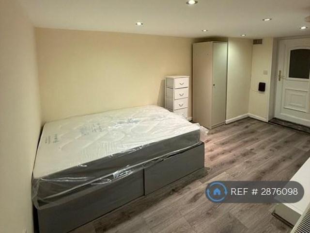 Coldcotes Avenue, Leeds, LS9 1 bed in a house share to rent £475 pcm £110 pw