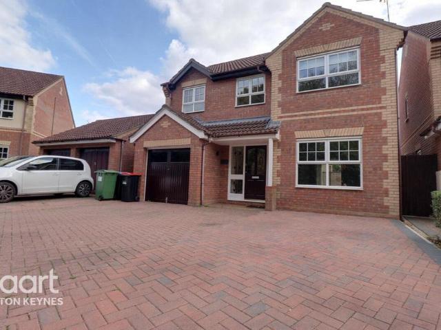 Coldeaton Lane, Emerson Valley 4 bed detached house to rent £1,925 pcm £444 pw