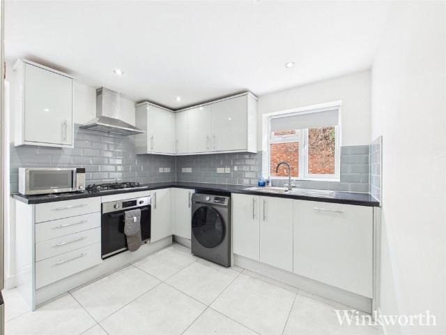 Coldershaw Road, London, W13 2 bed apartment to rent £2,400 pcm £554 pw