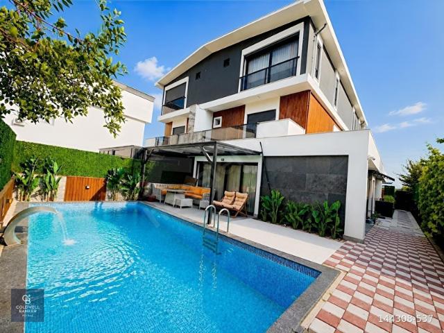 COLDWELL BANKER POYRAZDAN MÜSTAKİL GİRİŞ & HAVUZLU SATILIK VİLLA