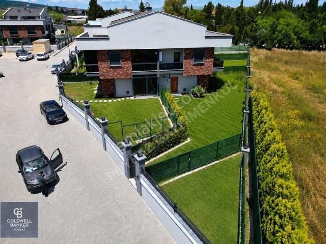 Coldwell Banker Poyrazdan 350m2 Bahçeli 4+1 Satılık Köşe Villa