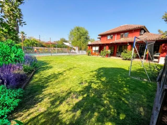 Colegio pumahue trewhelas pucalan | 4 dormitorios por 11900.00 en Colina