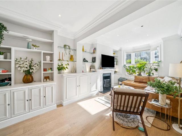 Coleford Road, London, SW18 4 bed terraced house to rent £5,000 pcm £1,154 pw
