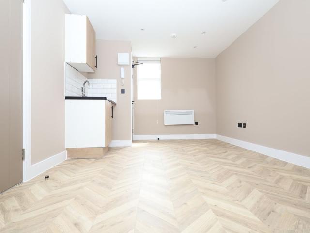 Colenso Road, London E5, Studio to rent, £1,450 pcm | PrimeLocation