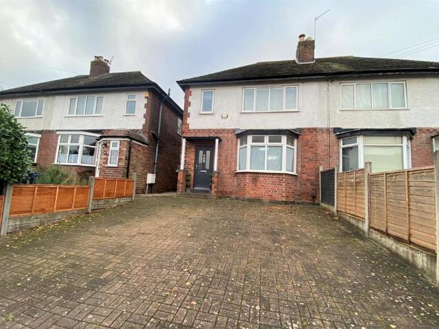 Coles Lane, Sutton Coldfield, West. 3 bed semi detached house to rent £1,450 pcm £335 pw
