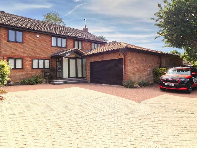 Colesbourne Drive, Downhead Park MK15, 5 bed detached house to rent, £3,200 pcm | PrimeLocation