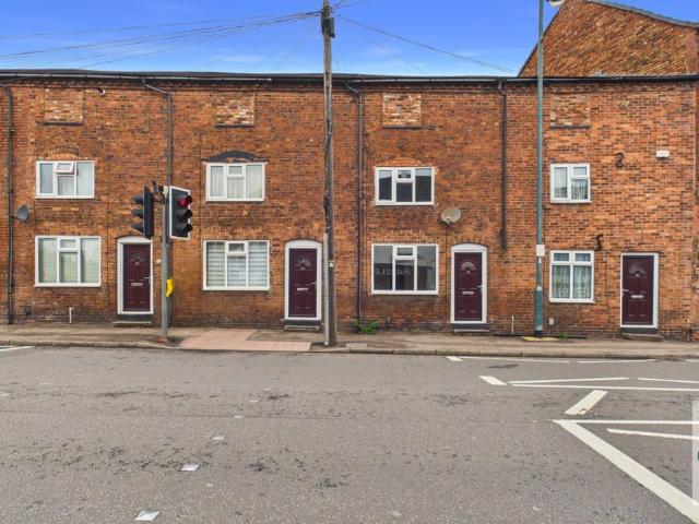 Coleshill Street, Fazeley B78, 2 bed terraced house to rent, £875 pcm | PrimeLocation