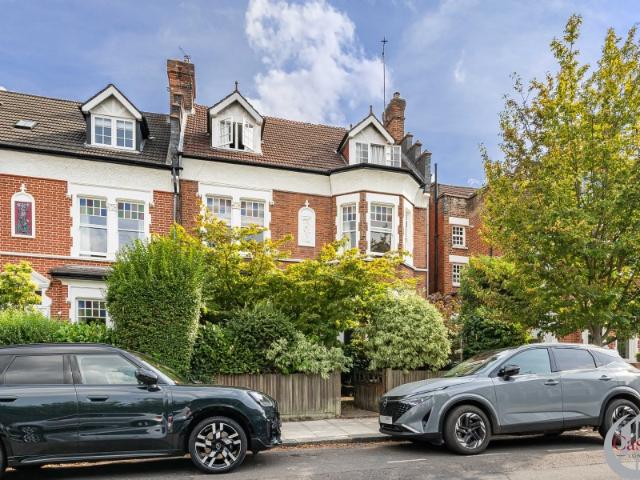 Coleridge Road, Crouch End, London N8 E60780B0 8C76 492B 9BD4 8E1DA927BF9C Castles Estate Agents