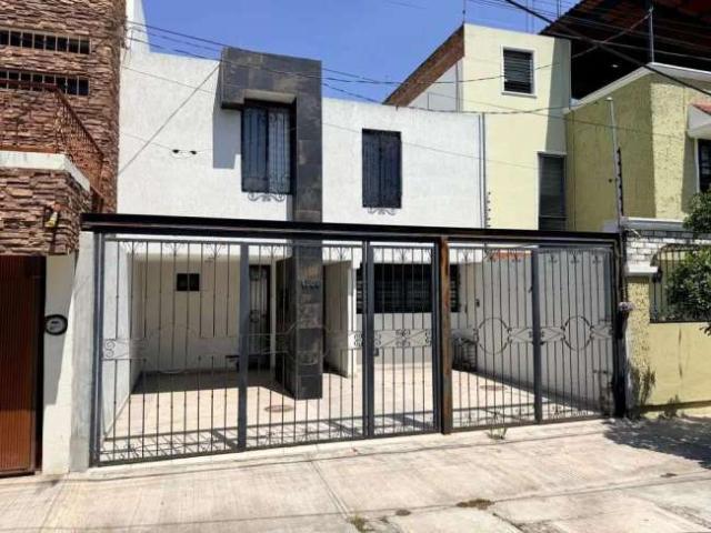 Colinas de la normal casa renta
