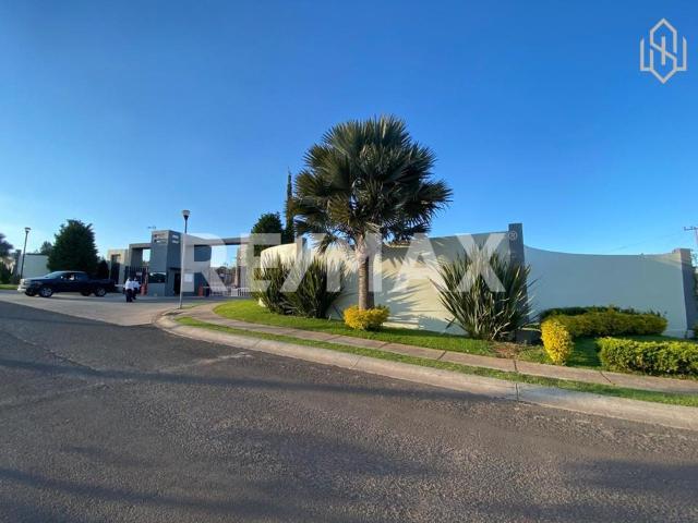 COLINAS DEL BOSQUE RESIDENCIAL