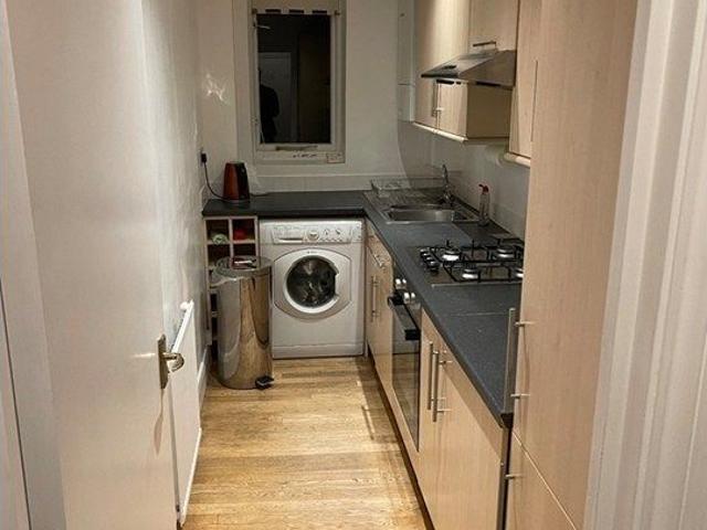 Colinette Road, London SW15, 1 bed flat to rent, £1,750 pcm | PrimeLocation
