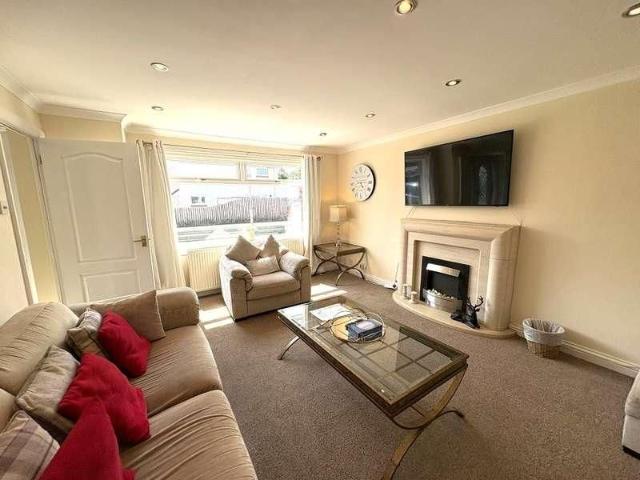 Coll Gardens, Dreghorn, North Ayrshire, KA11