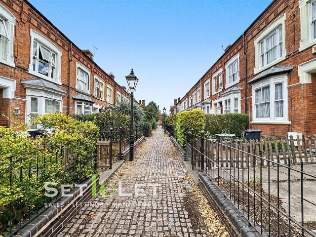 College Avenue, Leicester LE2, 3 bed terraced house to rent, £1,400 pcm | PrimeLocation