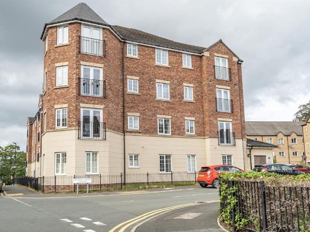 College Court, Dringhouses, York YO24, 2 bed flat to rent, £1,200 pcm | PrimeLocation