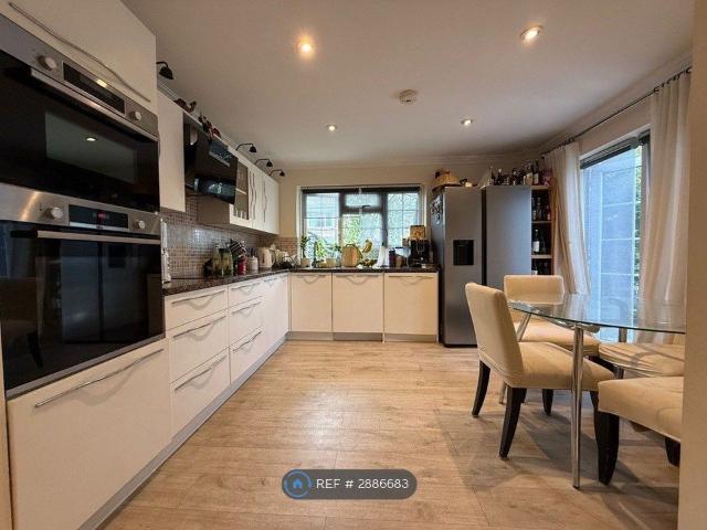 College Gardens, London SW17, 3 bed terraced house to rent, £2,995 pcm | PrimeLocation