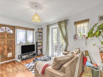 College Gardens, London, SW17, London