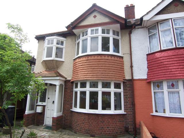 College Gardens, New Malden KT3, 3 bed semi detached house to rent, £1,850 pcm | PrimeLocation
