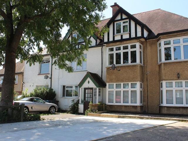 College Hill Road, Harrow HA3, 1 bed flat to rent, £1,550 pcm | PrimeLocation