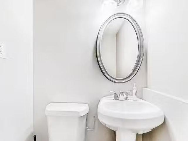 College Park Home, a 1 minute walk to transit stop Scofield Rd.