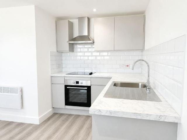 College Place, SOUTHAMPTON 1 bed flat to rent £1,000 pcm £231 pw