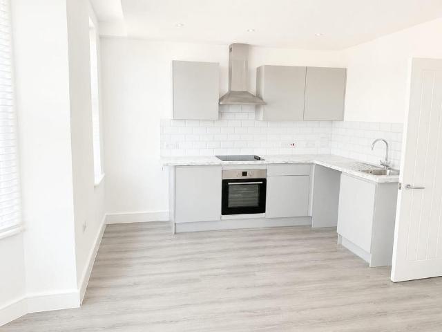 College Place, SOUTHAMPTON 1 bed flat to rent £1,100 pcm £254 pw