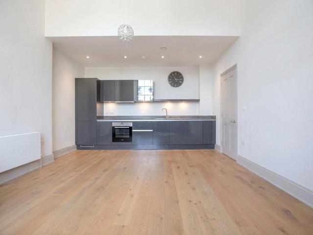 College Road, Bishopston, Bristol, BS7 2 bed apartment to rent £1,600 pcm £369 pw