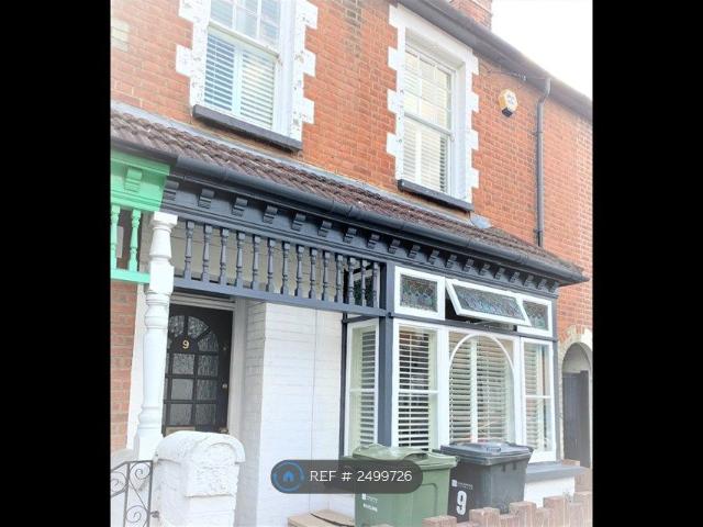 College Road, Guildford GU1, 3 bed terraced house to rent, £2,500 pcm | PrimeLocation