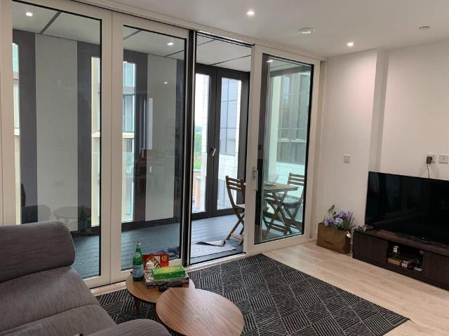 College Road, Harrow HA1 2 bed apartment to rent £2,100 pcm £485 pw