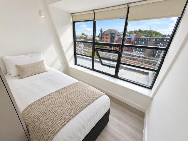 College Road, Harrow HA1 Studio to rent £1,100 pcm £254 pw