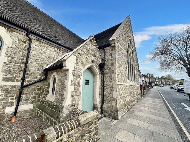 College Road, Maidstone ME15 3 bed house to rent £1,850 pcm £427 pw