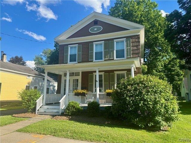 College St, Clinton, Home For Sale