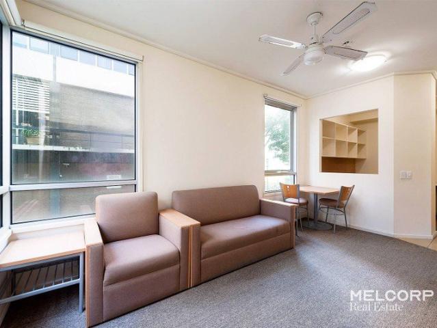 COLLEGE SQUARE ONE BEDROOM, ONE BATHROOM FURNISHED