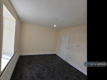 College Terrace, Halifax, HX1 4 bed terraced house to rent £1,099 pcm £254 pw