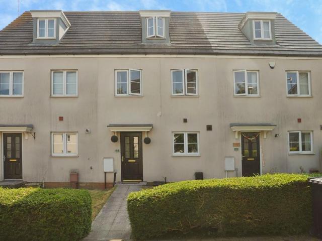 College Way, Bristol, BS34 3 bed terraced house to rent £1,650 pcm £381 pw