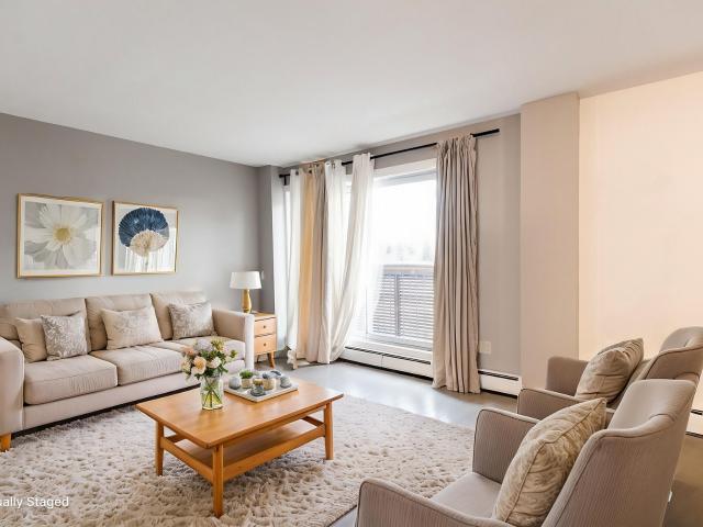 College 1127 Apartments | 1127 17 Avenue NW