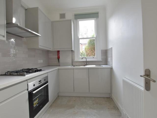 Colless Road, South Tottenham, London, N15 4NR, United Kingdom | 3 bed apartment for rent #136495888 | Rentberry