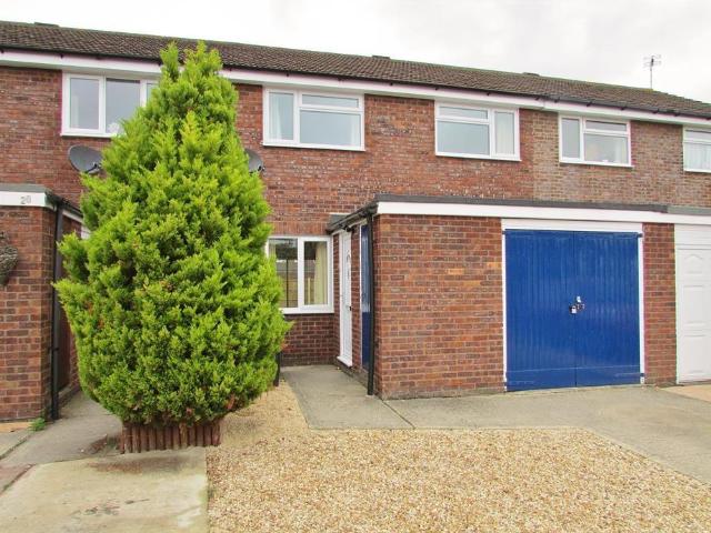 Collett Way, Wantage OX12 3 bed terraced house to rent £1,450 pcm £335 pw