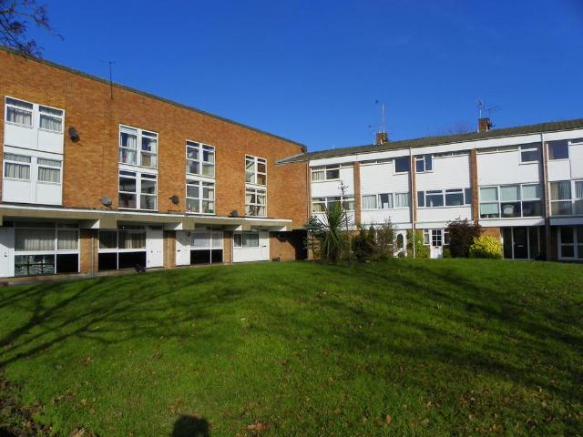 Colleton Drive, Reading RG10 1 bed apartment to rent £1,000 pcm £231 pw