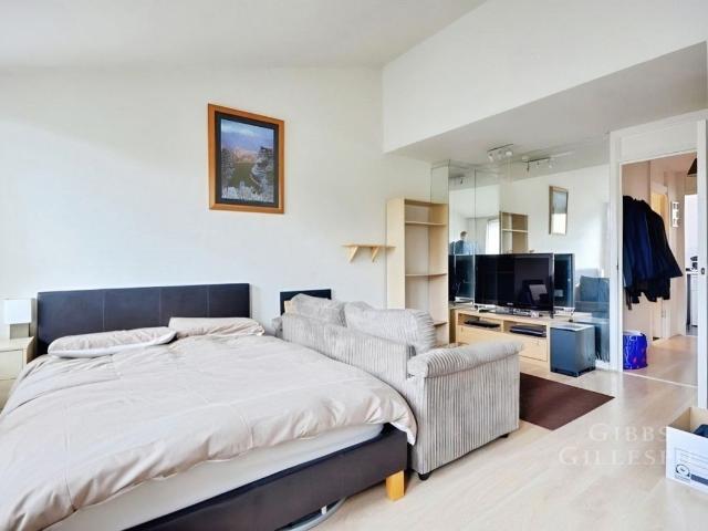 Colley House, Whitehall Road, Uxbridge UB8, Studio to rent, £1,000 pcm | PrimeLocation