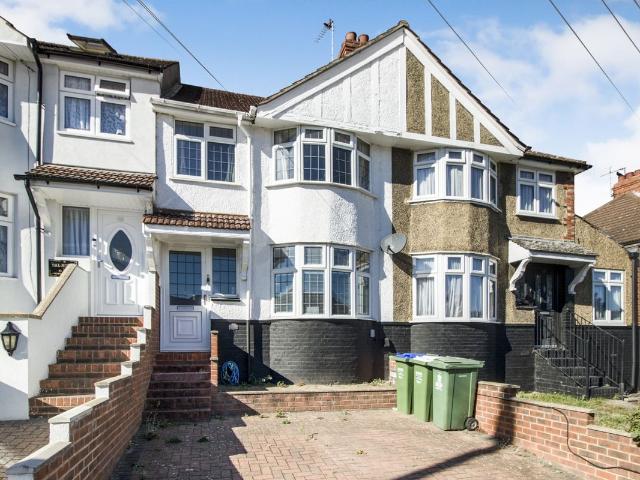 Collindale Avenue, Erith DA8, 3 bed terraced house to rent, £2,250 pcm | PrimeLocation