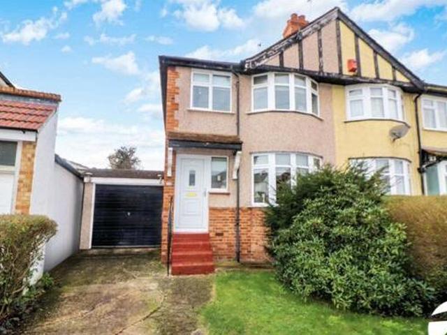 Collindale Avenue, Northumberland Heath, 3 Bedroom End