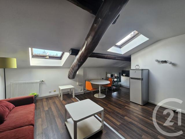 COLLINES DES PERES Profitez d'un beaux T2 de 37m² Très lumineux et.