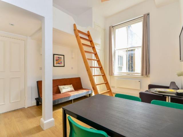 Collingham Place, South Kensington, London SW5, Studio to rent, £1,885 pcm | PrimeLocation