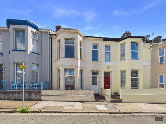 Collingwood Avenue, Plymouth PL4, 1 bed flat to rent, £890 pcm | PrimeLocation