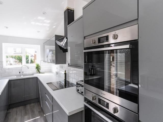 Collingwood Road, Hampshire PO5 5 bed terraced house to rent £3,175 pcm £733 pw