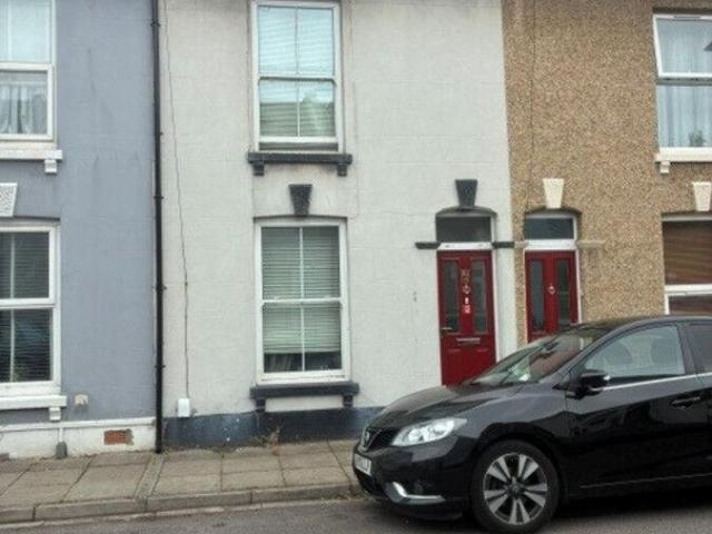 Collingwood Road, Portsmouth 1 bed terraced house to rent £545 pcm £126 pw