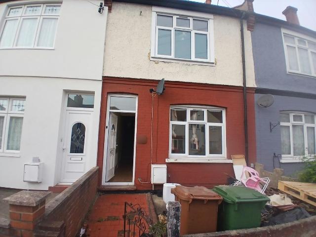 Collingwood Road, Sutton SM1, 3 bed terraced house to rent, £2,399 pcm | PrimeLocation
