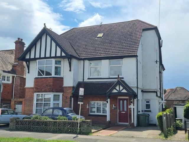 Collington Avenue, Bexhill On Sea TN39, 2 bed flat to rent, £1,200 pcm | PrimeLocation