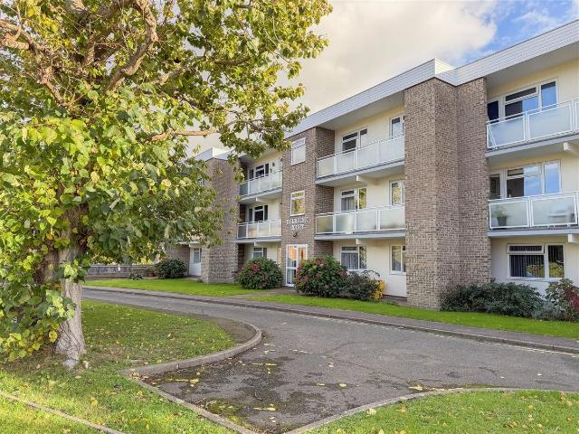 Collington Lane East, Bexhill TN39, 2 bed flat to rent, £1,250 pcm | PrimeLocation