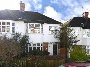 Collingtree Road, London, SE26 4QG 2 bed flat to rent £1,900 pcm £438 pw